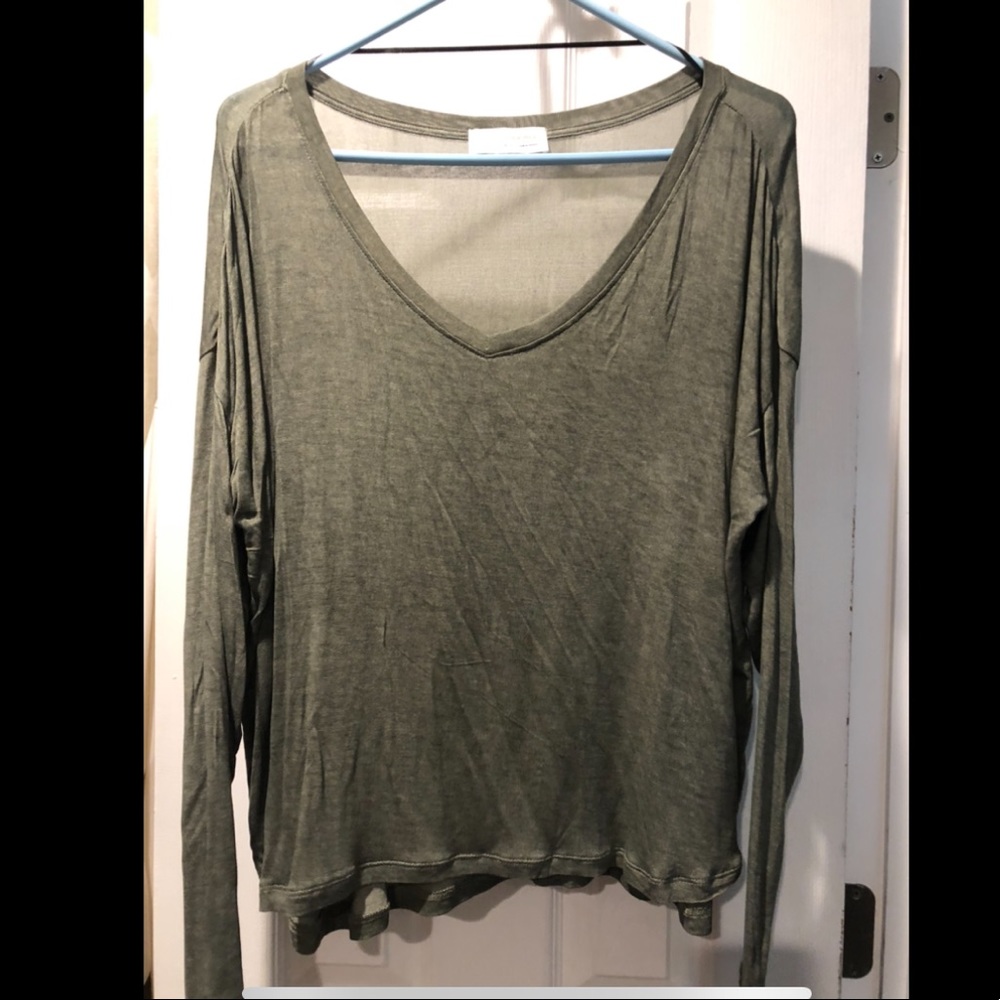 Woman’s long sleeve top